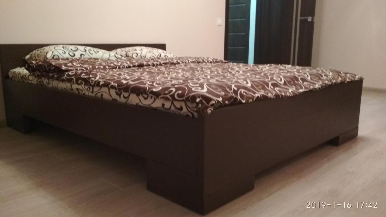 Comfortable Apartments Rivne Esterno foto